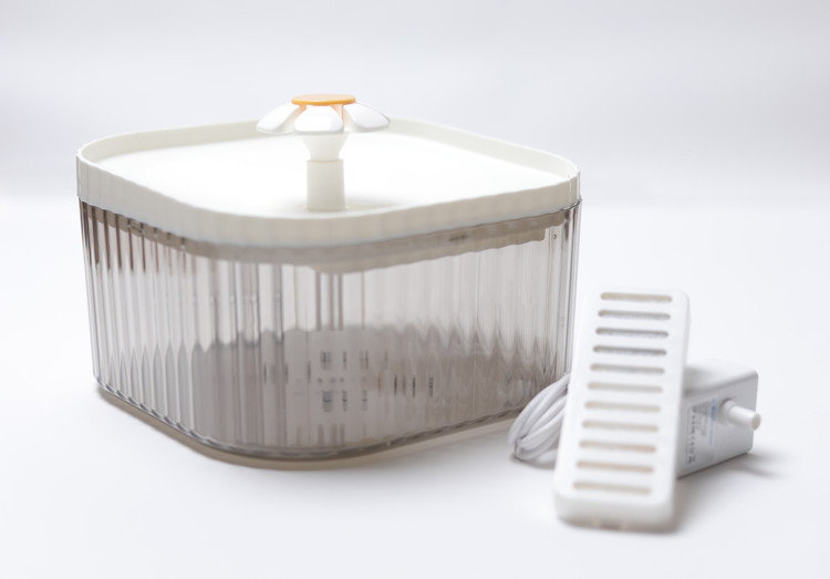 آبخوری اتوماتیک سگ و گربه مدل بابونه 2 لیتری